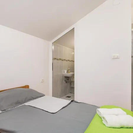 3 Bedroom Gorgeous In Appartement Kastav