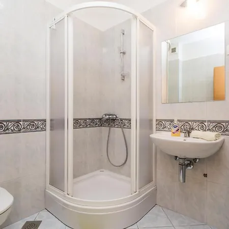 3 Bedroom Gorgeous In *